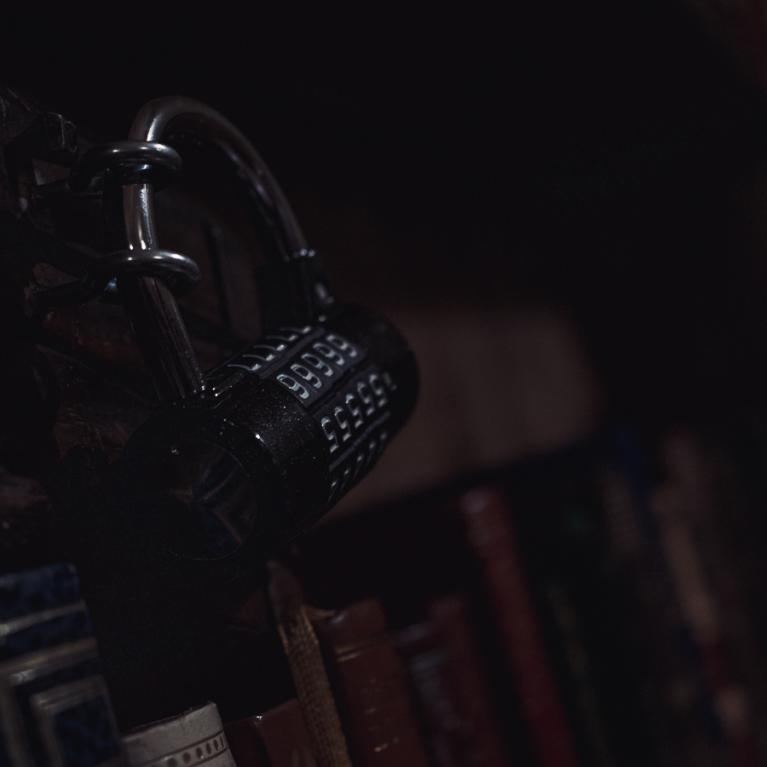 Labyrintus : Photo cadena